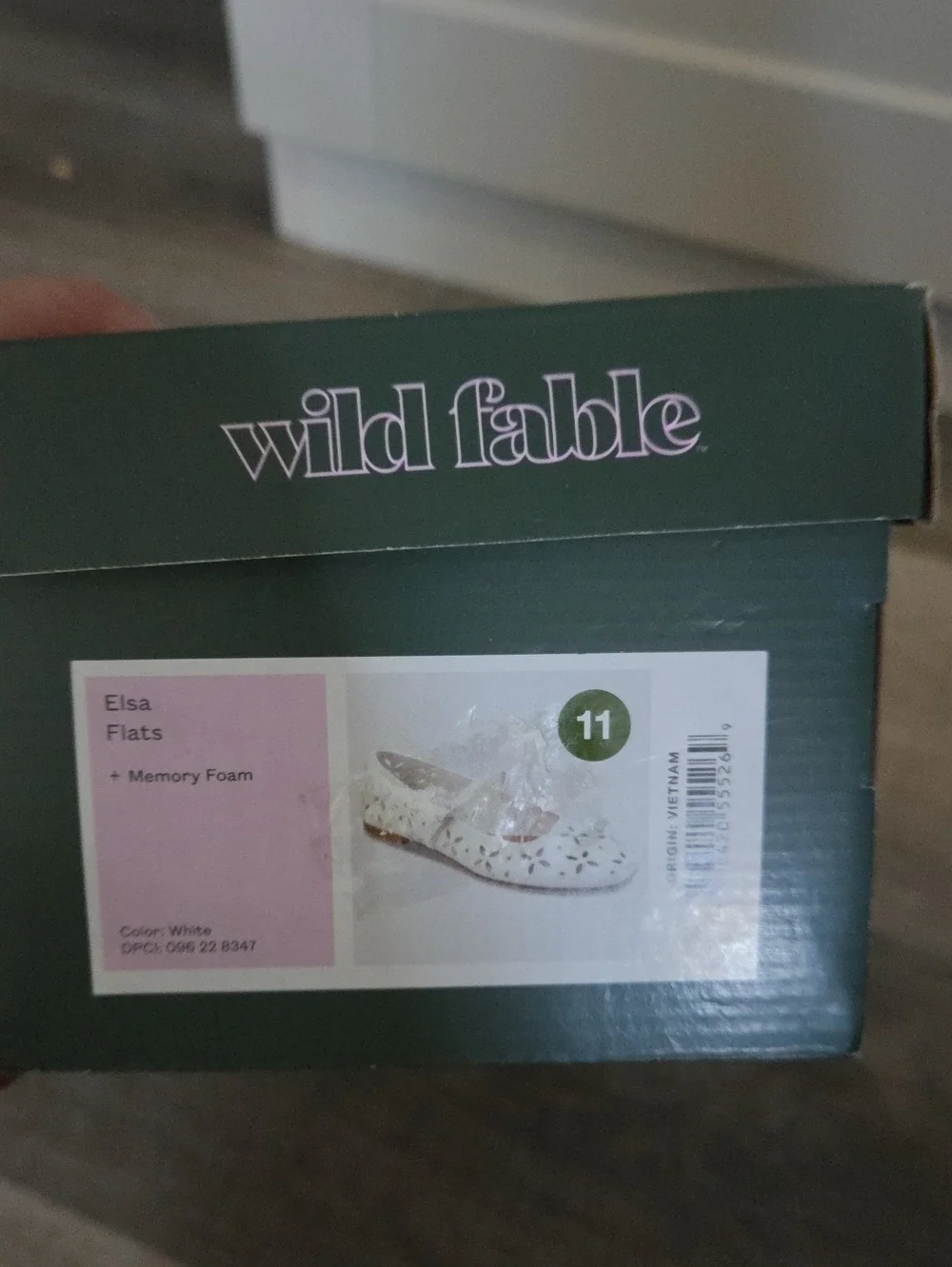 White Floral Cutout Elsa Mary Jane Flats, Size 11, New In Box